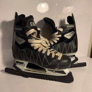 CCM Intruder Intermediate Size 8 Ice Hockey Skates